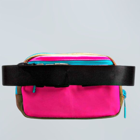 Lululemon Everywhere 1L Sonic Pink/Cacao Belt Bag RARE Fanny Bag Crossbody NWT - Picture 5 of 10